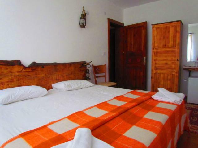Amazon Petite Palace 3*